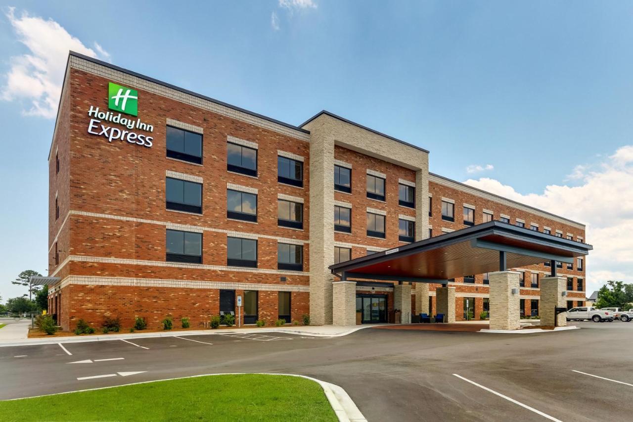 Holiday Inn Express - Wilmington - Porters Neck By Ihg Bagian luar foto