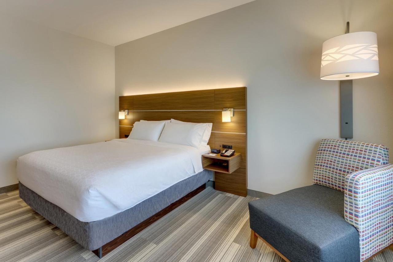 Holiday Inn Express - Wilmington - Porters Neck By Ihg Bagian luar foto