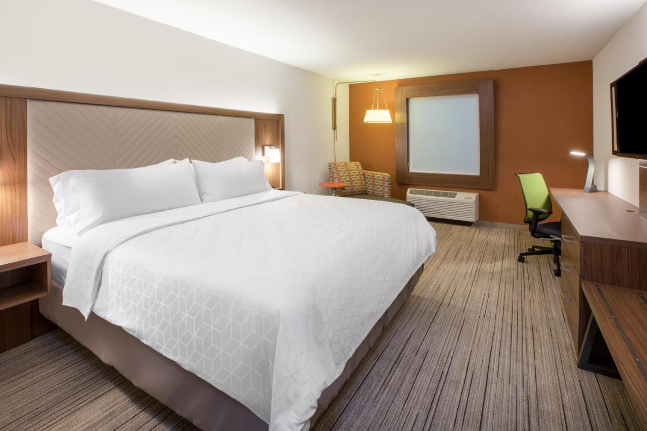 Holiday Inn Express - Wilmington - Porters Neck By Ihg Bagian luar foto