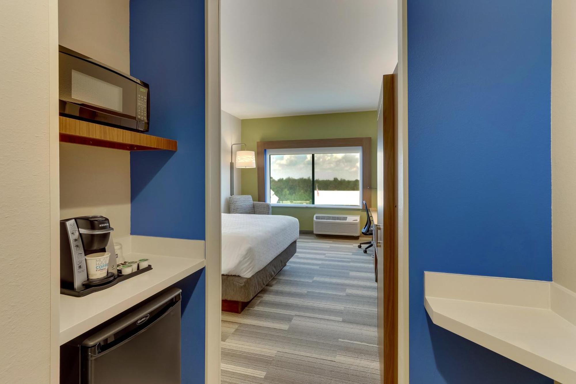 Holiday Inn Express - Wilmington - Porters Neck By Ihg Bagian luar foto
